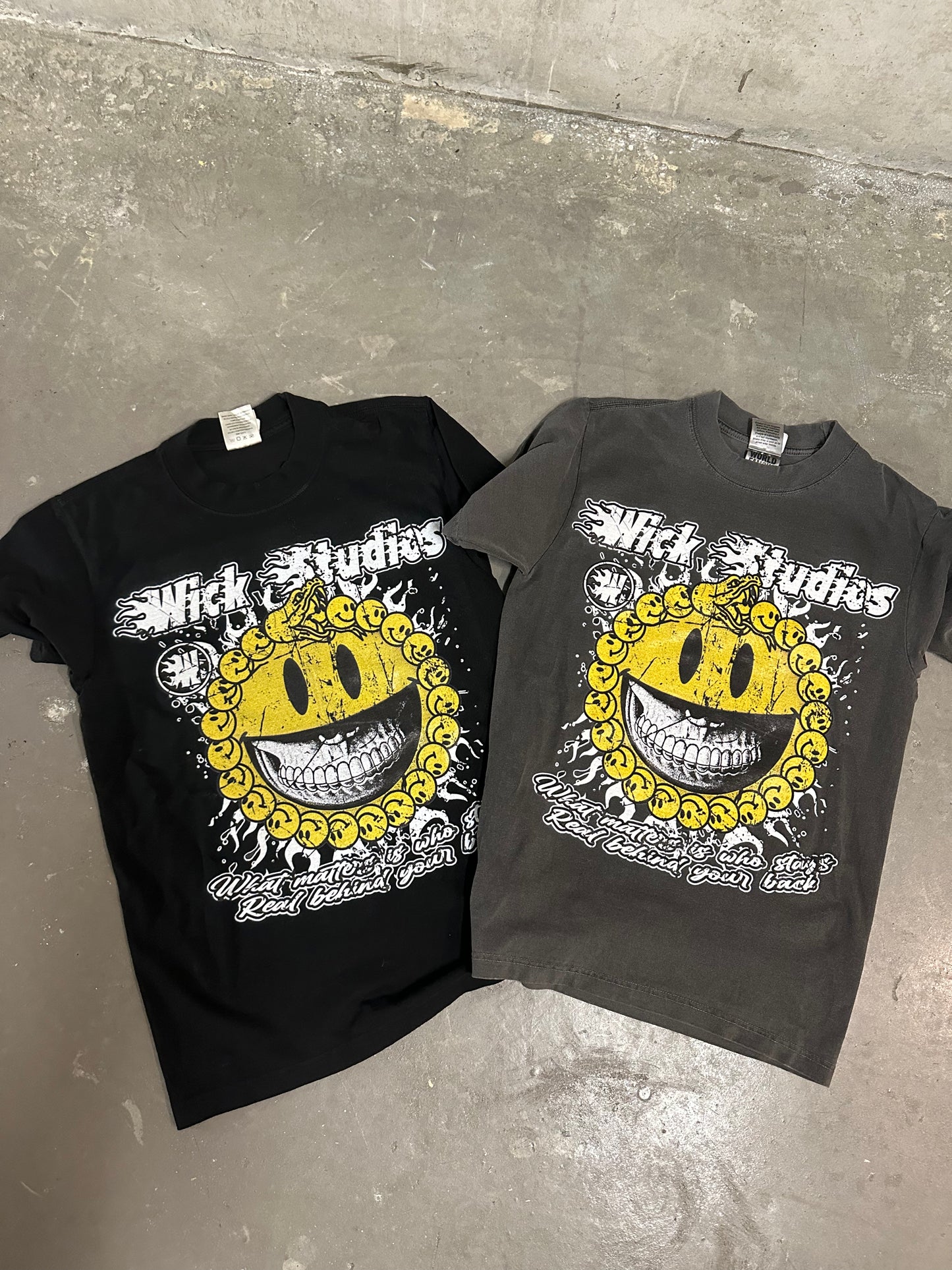 WICK SMILEY TEE